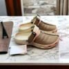 CROCS YUKOON FOR MEN'S  ( BEIGE )