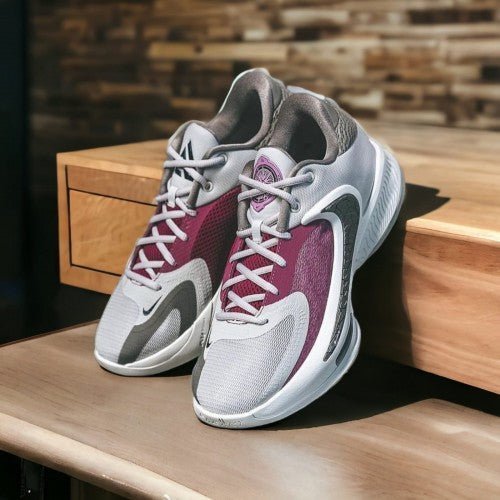Branded Zoom Freak 4 Colosseum Light Bone/Sweet Beet